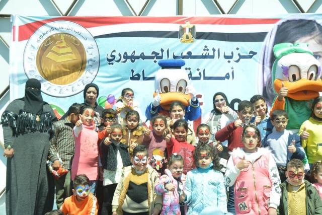 حزب الشعب الجمهوري يوزع هدايا وفوانيس على الأطفال الأيتام بمناسبة رمضان في دمياط