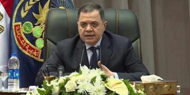 وزير الداخلية يهنئ الرئيس السيسي بحلول رمضان