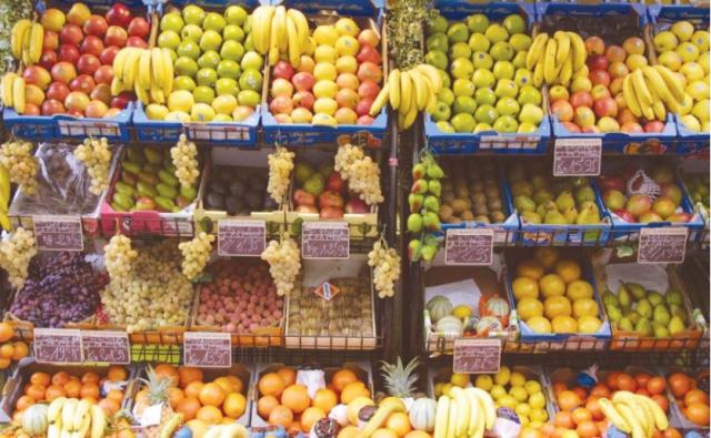 المانجو بـ17 جنيها.. أسعار الفاكهة اليوم الجمعة في سوق العبور