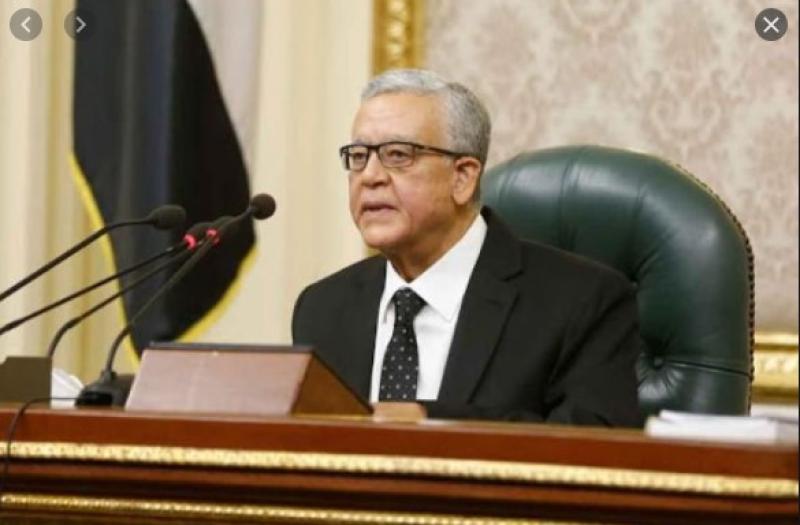 مجلس النواب يقرر مناقشة مشروع قانون إعفاءات سيارات المصريين بالخارج بجلسة باكر الثلاثاء.