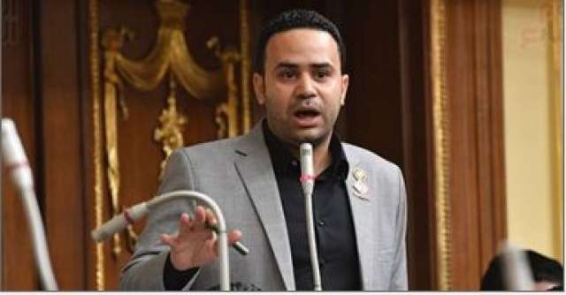 محمود بدر نائب التنسيقية يطالب بتوصيل المياه والصرف لمناطق بالقليوبية