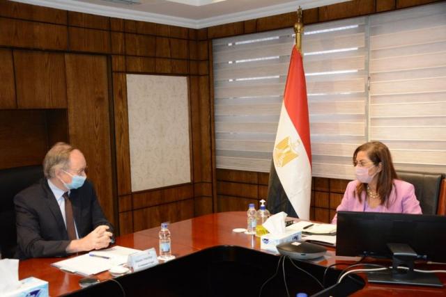 وزيرة التخطيط والتنمية الاقتصادية تلتقي سفير الاتحاد الأوروبي بمصر 