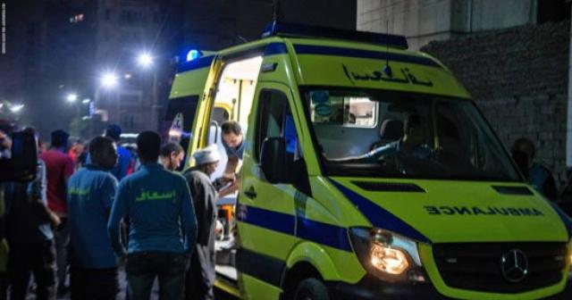 إصابة 4 أشخاص فى حادث انقلاب سيارة على رافد الطريق الدولى بكفر الشيخ