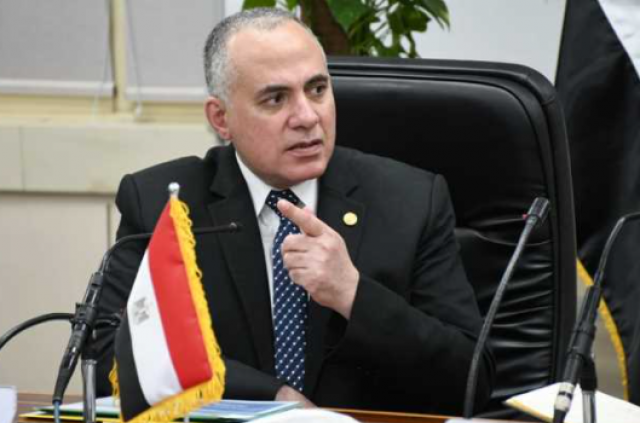 وزير الري