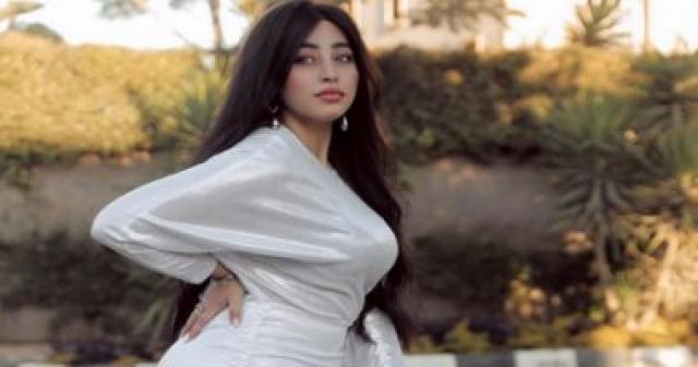 فتاة التيك توك ريناد عماد