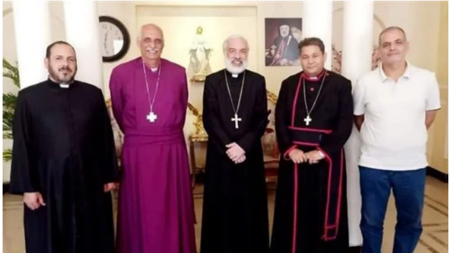 نيافة الأنبا باسيليوس يستقبل رئيس أساقفة إقليم الإسكندرية