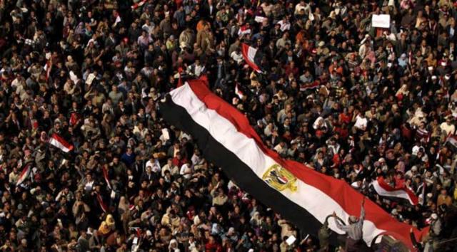 صورة من مظاهرات المصريين ضد حكم جماعة الإخوان الإرهابية