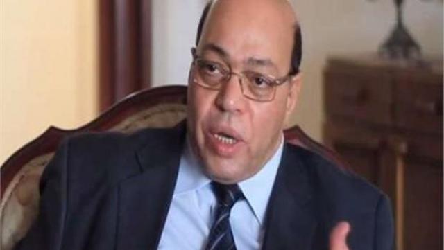 شاكرعبد الحميد