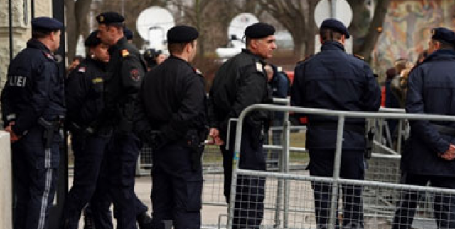 النمسا تعلن اعتقال 200 مهرب فى إطار تدابير مكافحة الهجرة غير الشرعية