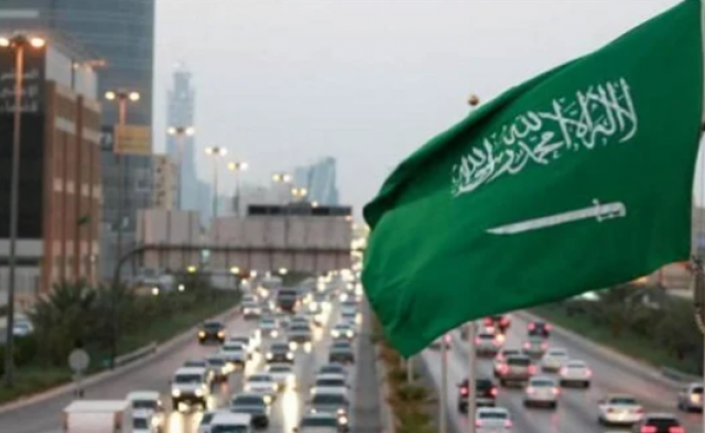 السعودية تسمح بإقامة صلاة الجنائز بـ «شروط»