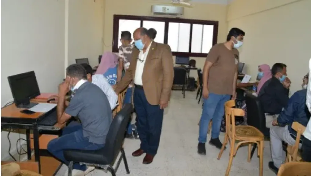 كيفية استخراج شهادة بيان درجات رسمى من الجامعة.. تفاصيل