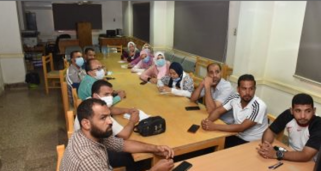 تدريب 14 موظفا بجامعة سوهاج على إدخال البيانات بمنظومة لقاح فيروس كورونا
