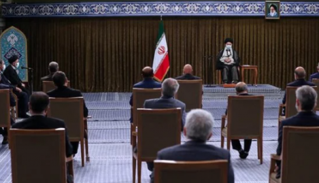 المرشد الإيراني خلال اجتماعه 