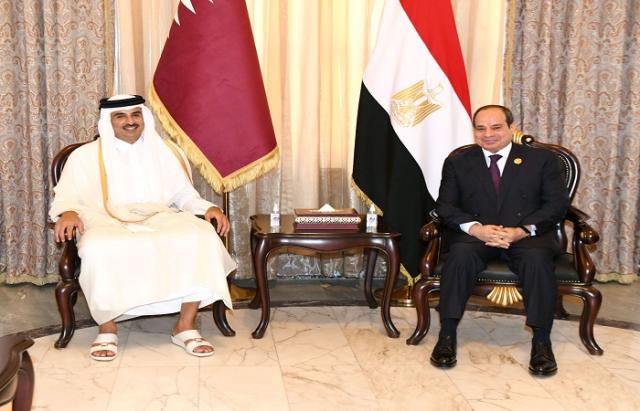 الرئيس عبد الفتاح السيسي والأمير تميم بن حمد آل ثانى أمير دولة قطر