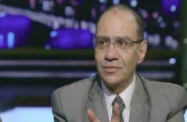 الدكتور حسام حسني 