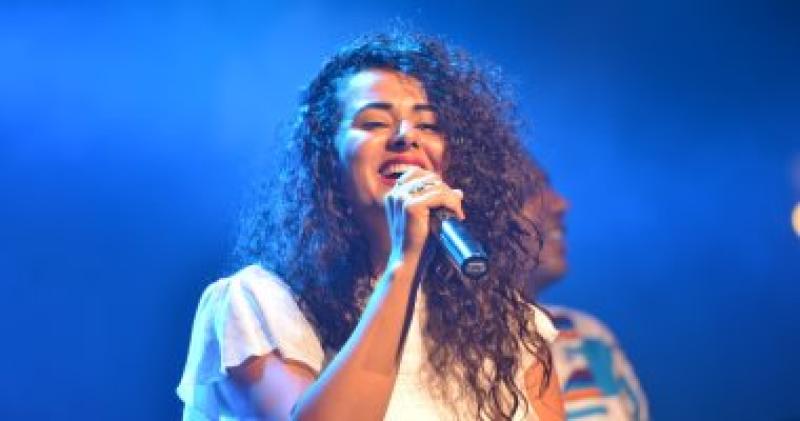 دينا الوديدي تطرح ألبومها الجديد ”خمس فصول”