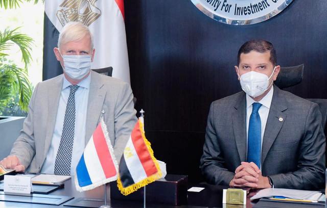 رئيس هيئة الاستثمار يلتقي السفير الهولندي في مصر لمناقشة سبل زيادة التعاون الاستثماري بين البلدين 