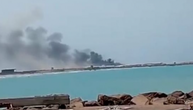 صواريخ و6 طائرات.. تفاصيل هجوم الحوثيين على «ميناء المخا» باليمن