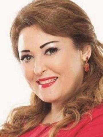 الفنانة نهال عنبر