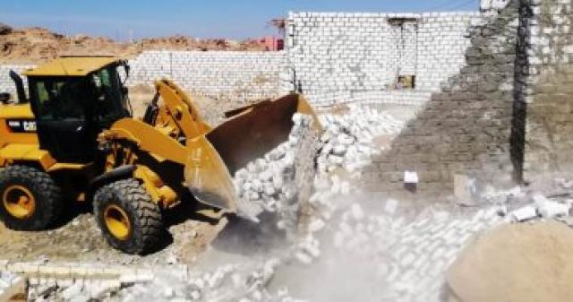 محافظة الجيزة تزيل 24 حالة بناء مخالف وتعديات على الأراضى الزراعية