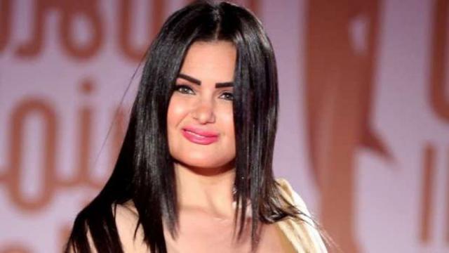 براءة سما المصري من سب وقذف رئيس نادي الزمالك المعزول براءة سما المصري من سب وقذف رئيس نادي الزمالك المعزول