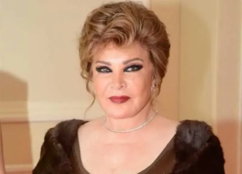 صفية العمري: ”عيب اللي بيحصل بين بوسي شلبي وأبناء محمود عبد العزيز” |