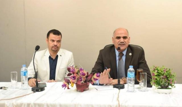 رئيس جامعة الأقصر يبحث سبل تحويل الكتاب الورقي إلى إلكتروني