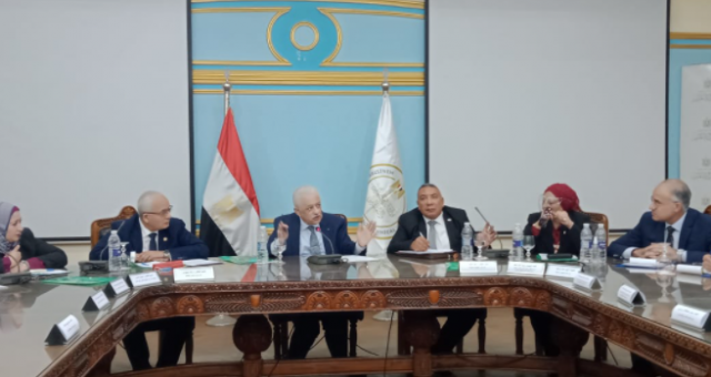 خلال الاجتماع