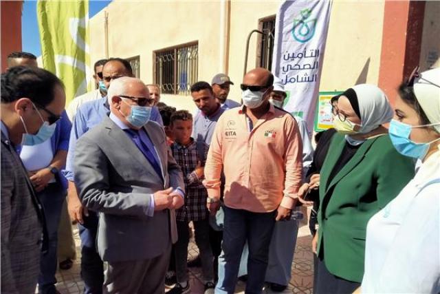 محافظ بورسعيد يشهد أعمال اليوم الثالث لـ قافلة التأمين الصحي بـ«المثلث المعدوم»