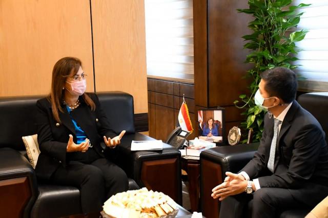 وزيرة التخطيط تناقش مع سفير تايلاند مجالات جذب المستثمرين التايلانديين للاستثمار في مصر