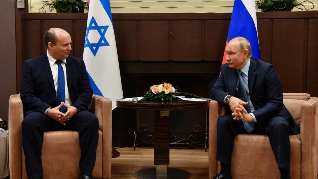الرئيس الروسي بوتين ورئيس وزراء إسرائيل بينيت