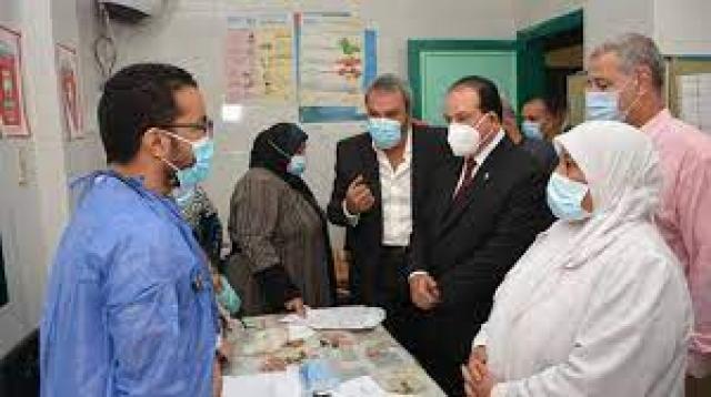 دعما لـ«حياة كريمة»: قوافل جامعة طنطا الطبية بالمجان لـ1158 مواطنا بقطور
