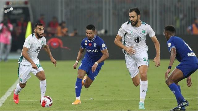 حمدي النقاز في مباراة أهلي جدة والهلال