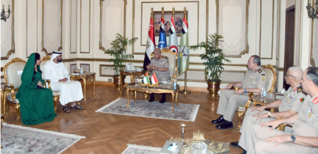«الفريق أول محمد زكي» يلتقى رئيس مكتب حاكم إمارة رأس الخيمة بالإمارات خلال زيارته لمصر