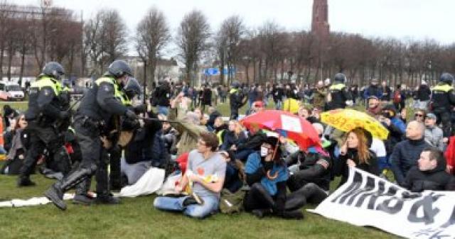 احتجاجات فى هولندا - أرشيفية