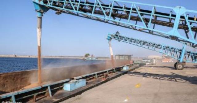 ميناء دمياط يستقبل ناقلة ترفع علم بنما لشحن 70 ألف طن من الغاز المسال