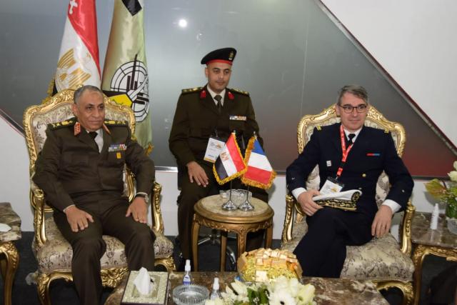 جانب من اللقاءات