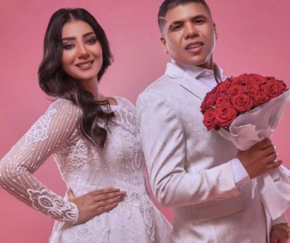 عمر كمال بصحبة المطربة شيماء المغربي