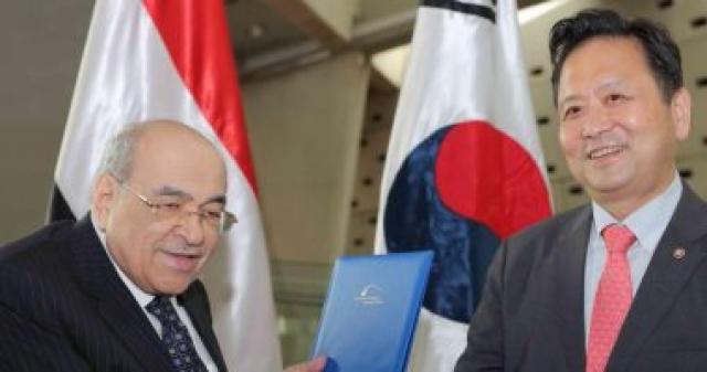اتفاقية تعاون بين مكتبة الإسكندرية و"الوطنية الكورية الجنوبية"