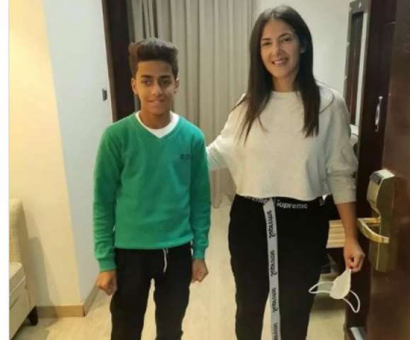  دنيا سمير غانم توجه رسالة للطفل عبدالرحمن
