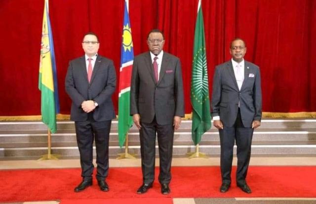 سفير مصر الجديد لدى ناميبيا يقدم أوراق اعتماده للرئيس الناميبي