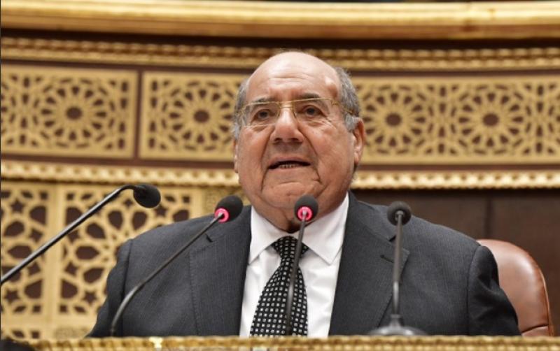 رئيس مجلس الشيوخ يهنئ الرئيس السيسى بذكرى تحرير سيناء