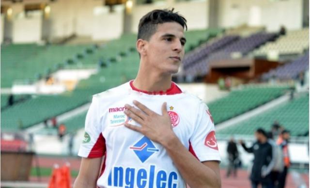 محمد الناهيري مدافع الرجاء الرياضى