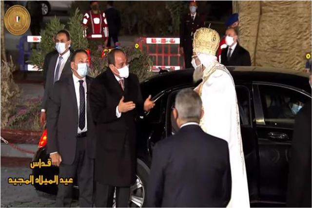 البابا تواضروس فى إستقبال الرئيس السيسى