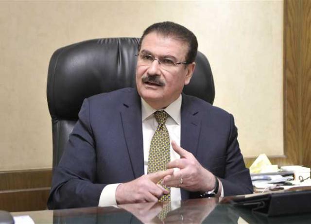 ضاحي: المهندسون يشعرون بالفخر للمشاركة في تنفيذ المشروعات القومية ضاحي: المهندسون يشعرون بالفخر للمشاركة في تنفيذ المشروعات القومية