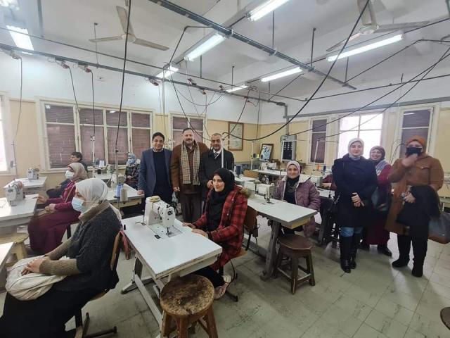 برعاية حزب مصر الحديثة .. دورة تعليم التفصيل بامانة الغربية برعاية حزب مصر الحديثة .. دورة تعليم التفصيل بامانة الغربية