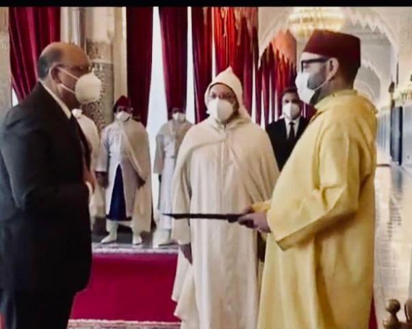 سفير مصر في المغرب يُقدم أوراق اعتماده لجلالة الملك محمد السادس