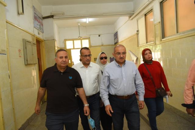 رئيس جامعة أسيوط