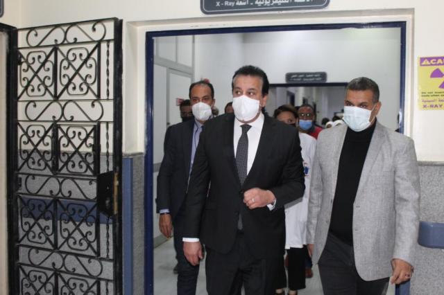 ”عبدالغفار” يتفقد مستشفى حميات ”المسلة” بأسوان ويوجه بسرعة الانتهاء من أعمال الإنشاء