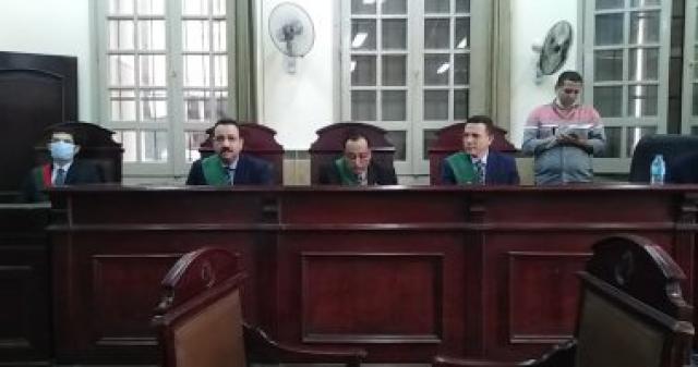 تأجيل محاكمة المتهم بقتل زوجته في حلوان إلى 6 أبريل